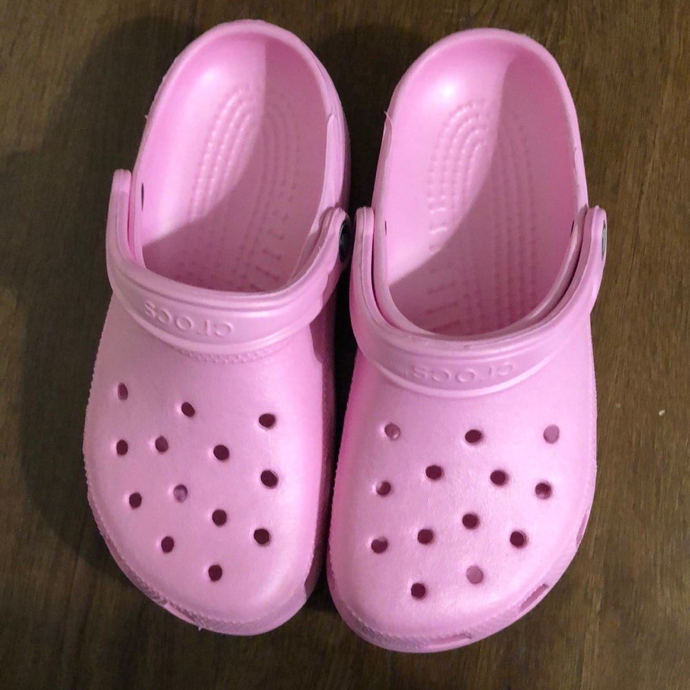Light Pink Crocs